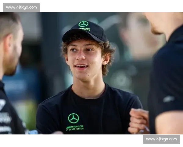 安东内利 Q3 错失关键飞驰圈 黄旗干扰致梅奔新秀遗憾止步第九