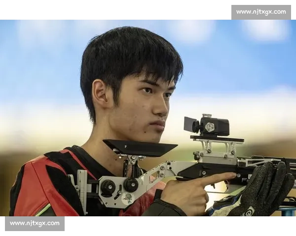 盛李豪慕尼黑射击世界杯逆转摘 1 银 1 铜 资格赛破纪录彰显实力 盛李豪慕尼黑射击世界杯逆转摘 1 银 1 铜 资格赛破纪录彰显实力