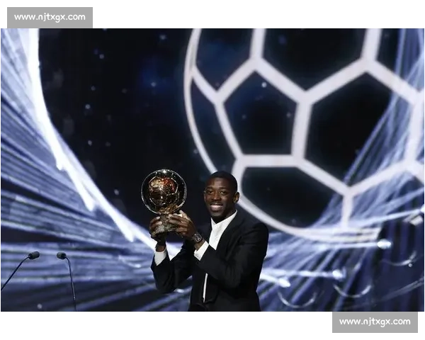 梅西赠全套装备！登贝莱晒照尽显师徒情谊